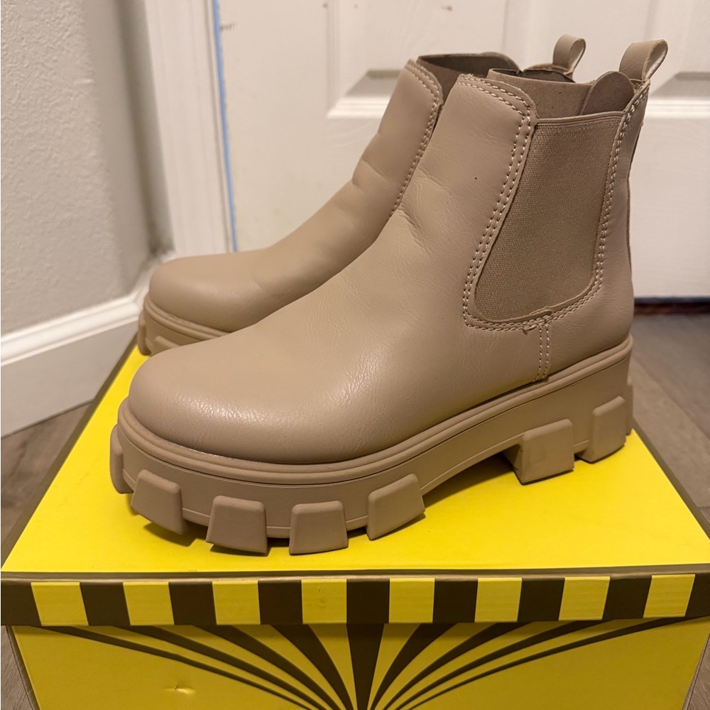 Stylish Beige Ankle Booties